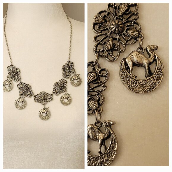 Vintage Camel and Half Moon Pendant Silver Necklace - Rare find - Unique - Picture 1 of 12